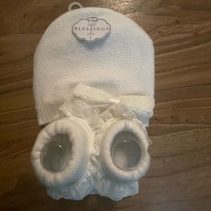 Christening hat and booties set 0-6 months